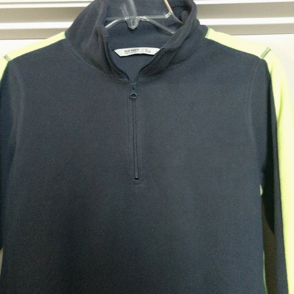 Fleece Pullover. Size small. Old Navy mock turtleneck gray and green. - Picture 5 of 7